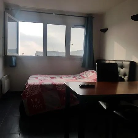 Apartman Man's