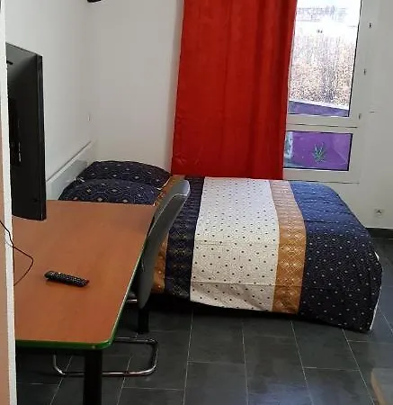 Apartman Man's